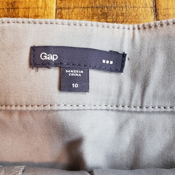 🇺🇸GAP Grey Miniskirt - Picture 3 of 7